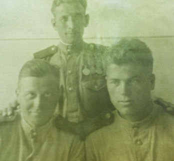Владимир Паталаха в армии 1944 г.